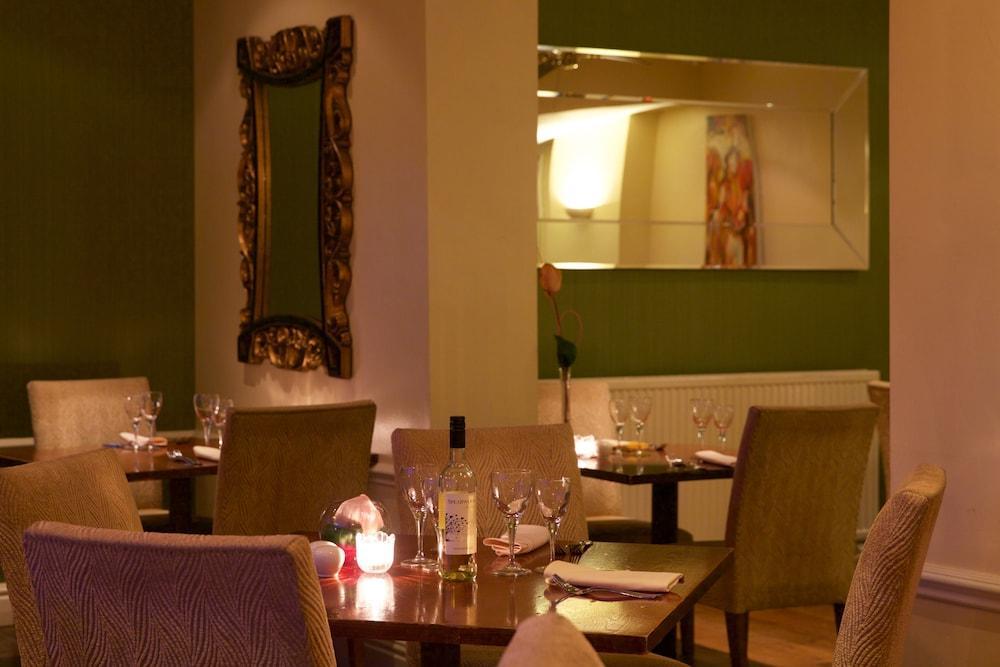 Wrexham Llyndir Hall Hotel, BW Signature Collection Честър Екстериор снимка