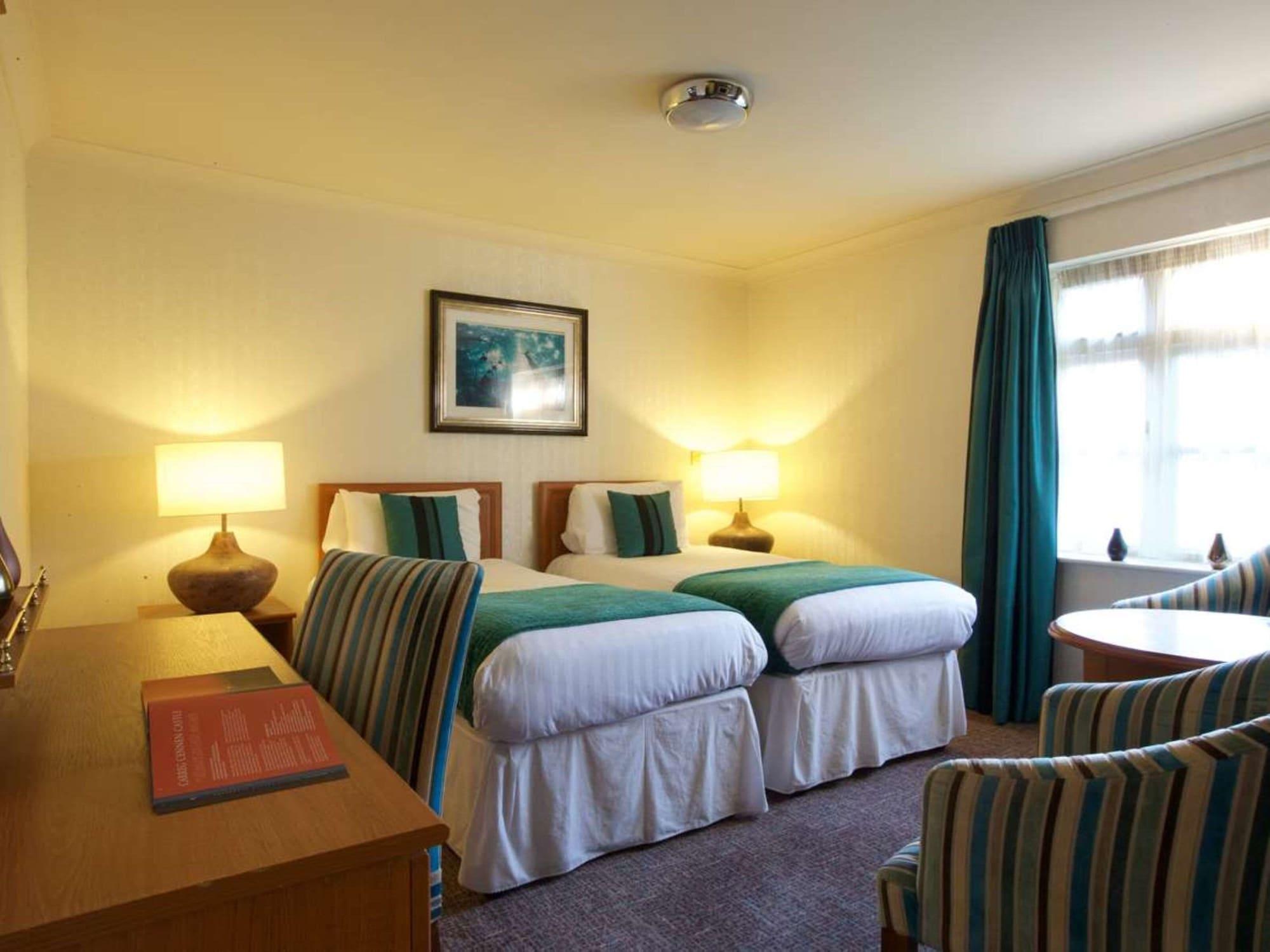 Wrexham Llyndir Hall Hotel, BW Signature Collection Честър Екстериор снимка