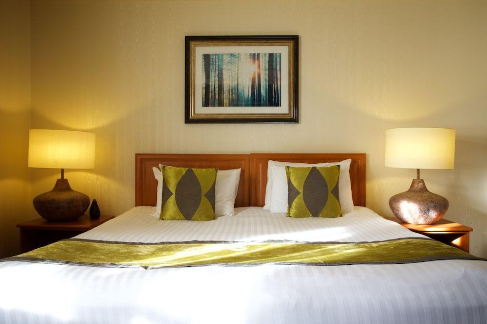 Wrexham Llyndir Hall Hotel, BW Signature Collection Честър Екстериор снимка