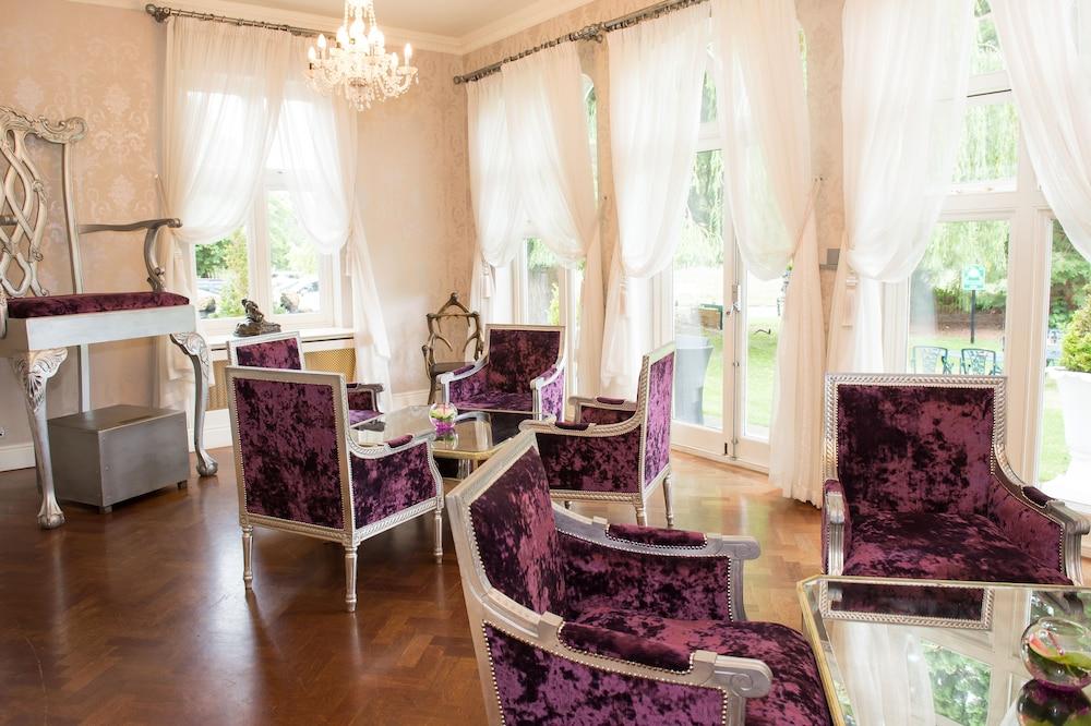 Wrexham Llyndir Hall Hotel, BW Signature Collection Честър Екстериор снимка