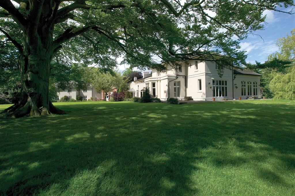 Wrexham Llyndir Hall Hotel, BW Signature Collection Честър Екстериор снимка