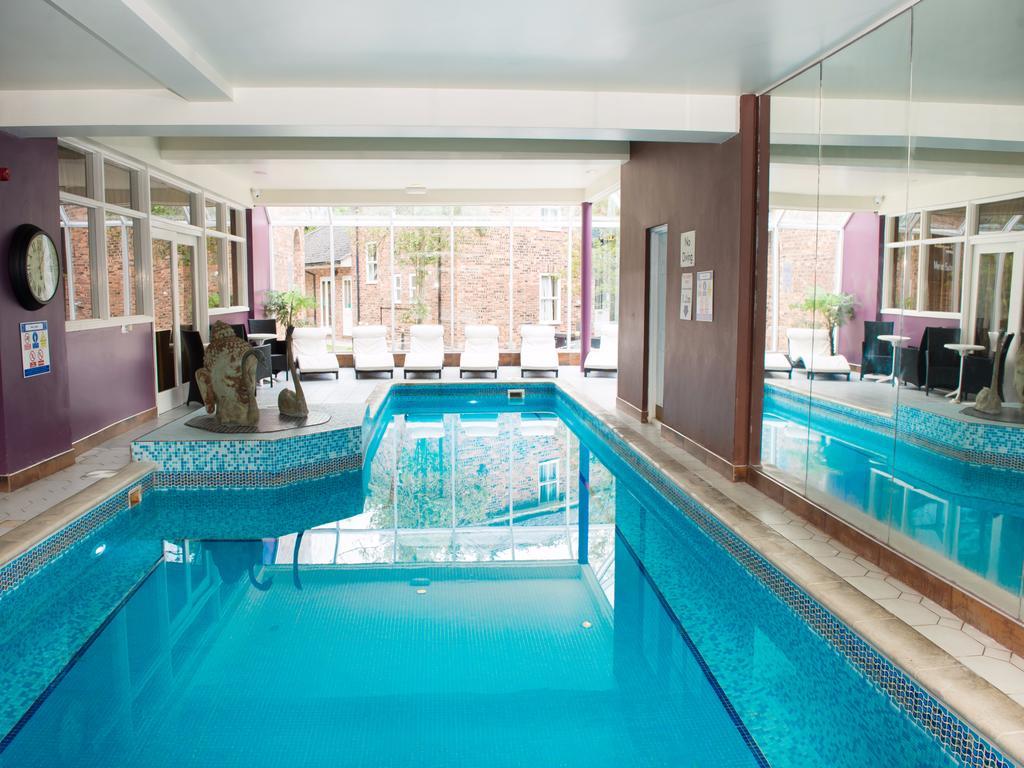 Wrexham Llyndir Hall Hotel, BW Signature Collection Честър Екстериор снимка