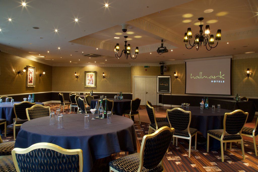Wrexham Llyndir Hall Hotel, BW Signature Collection Честър Екстериор снимка
