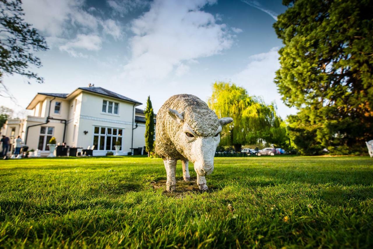 Wrexham Llyndir Hall Hotel, BW Signature Collection Честър Екстериор снимка
