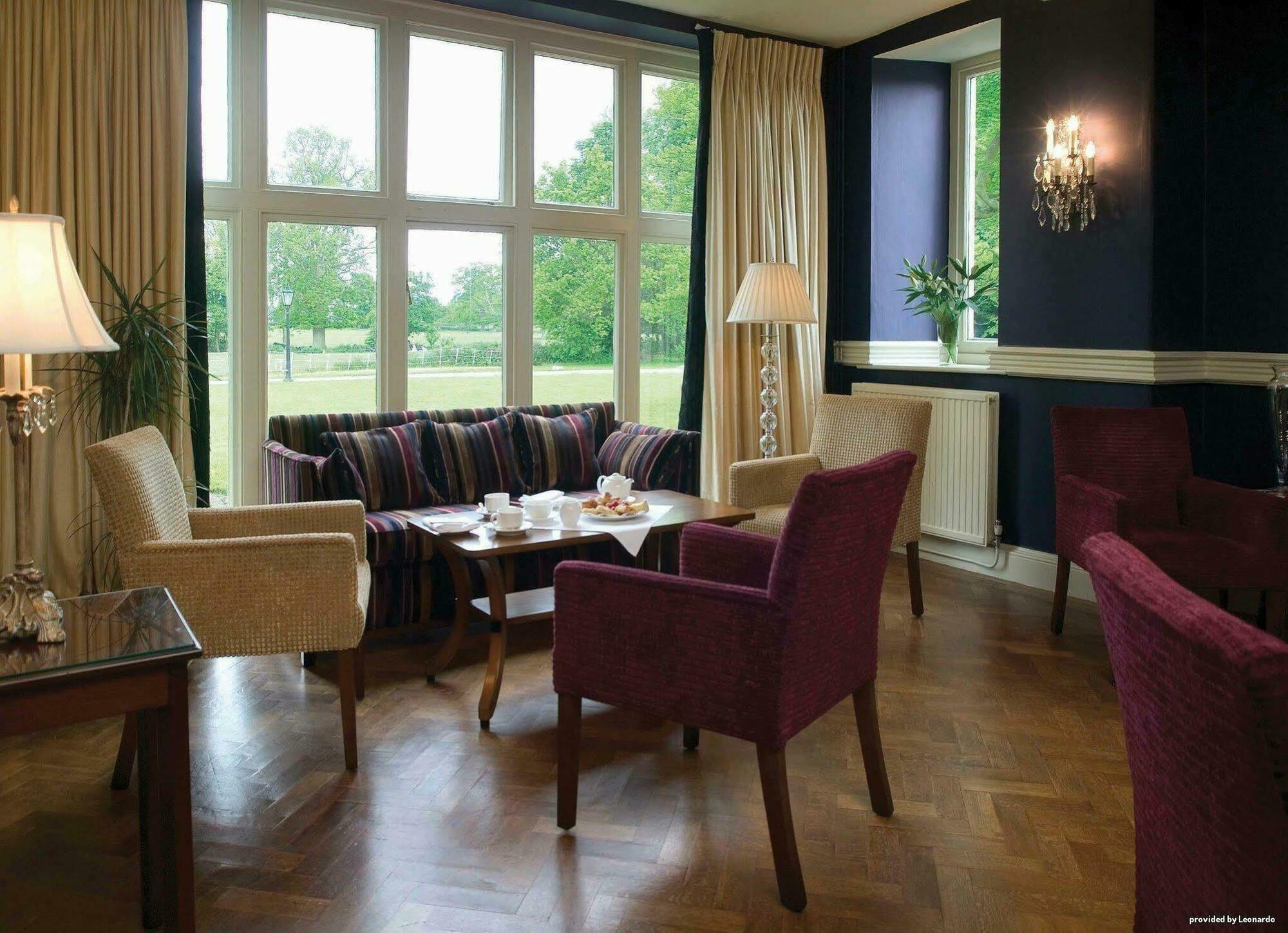 Wrexham Llyndir Hall Hotel, BW Signature Collection Честър Стая снимка