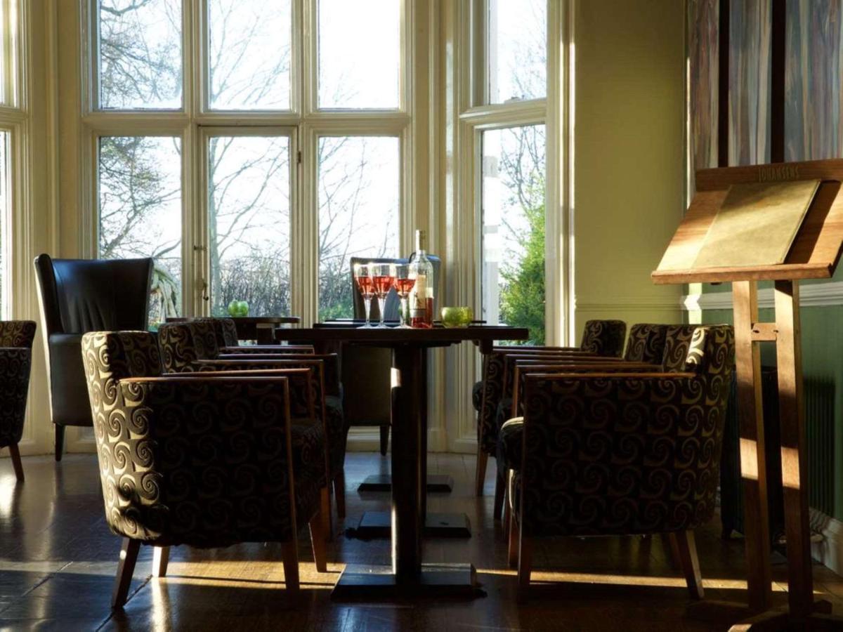 Wrexham Llyndir Hall Hotel, BW Signature Collection Честър Екстериор снимка